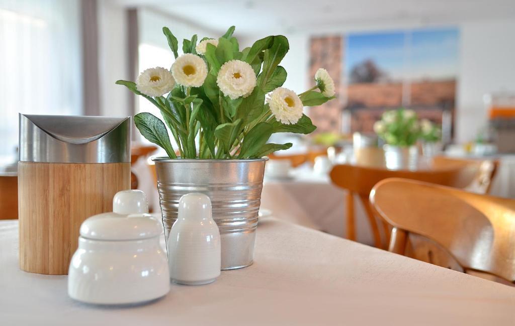 Centra Hotel Швед Екстериор снимка